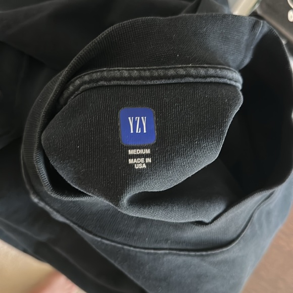 YEEZY GAP ENGINEERED BY BALENCIAGA
DOVE 3/4 SLEEVE TEE - Picture 5 of 5